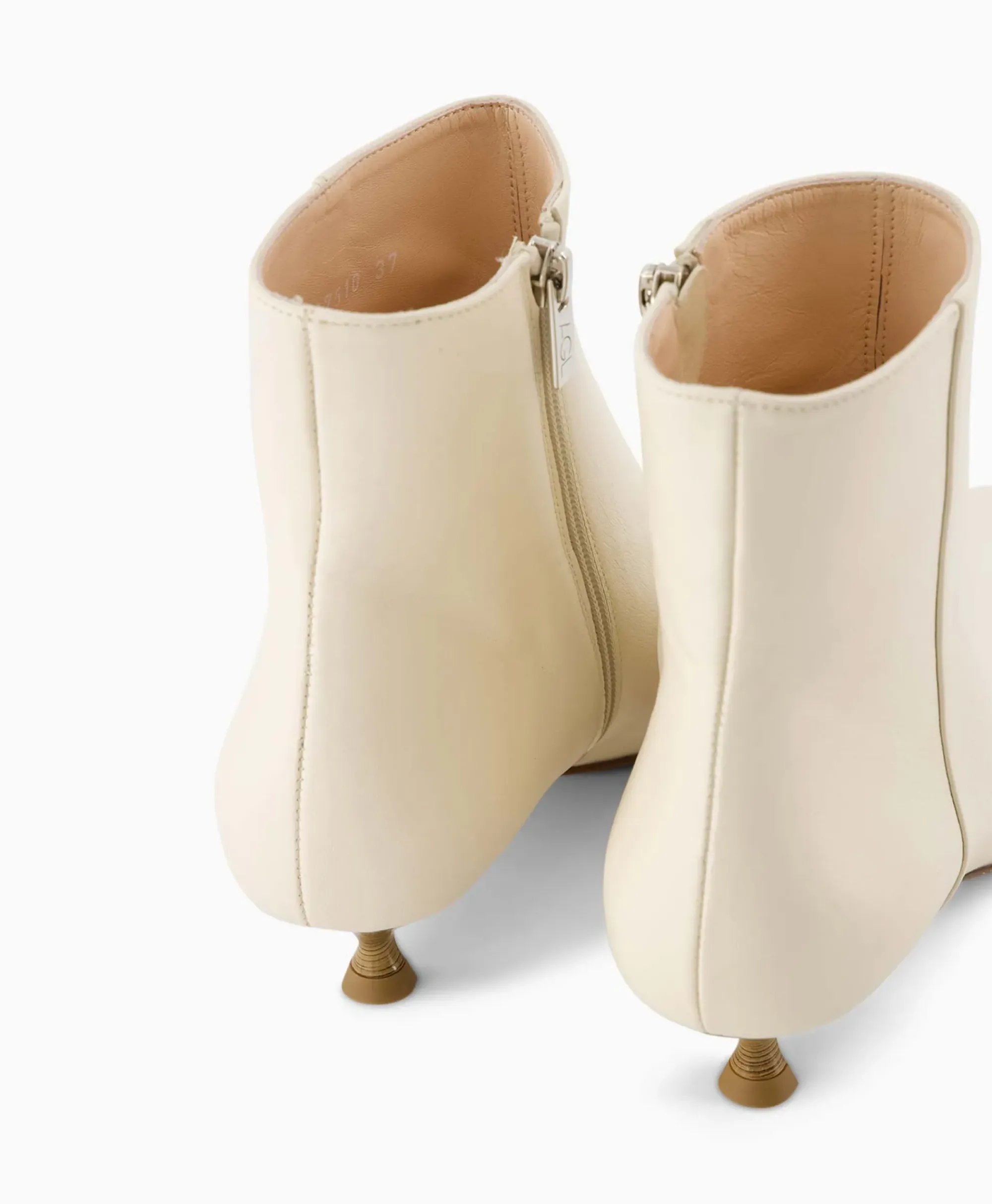 Laarzen^Agl Enkellaars Lenor Bootie Off White