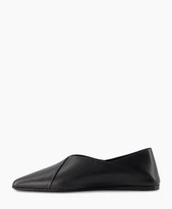 Instappers^Closed Ballerina Zwart