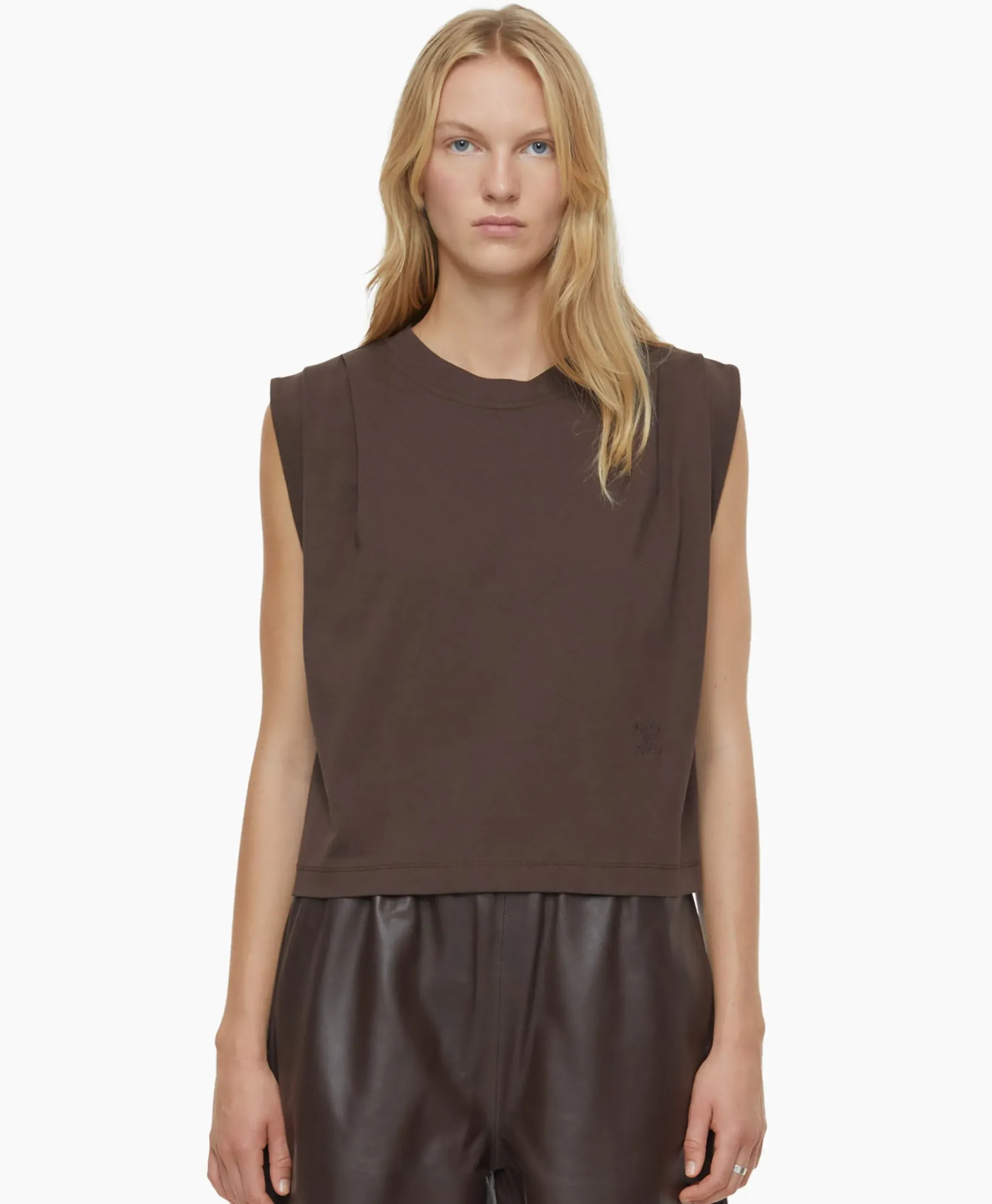 T-Shirts & Tops^Closed Top Pleated Sleeveless Bruin