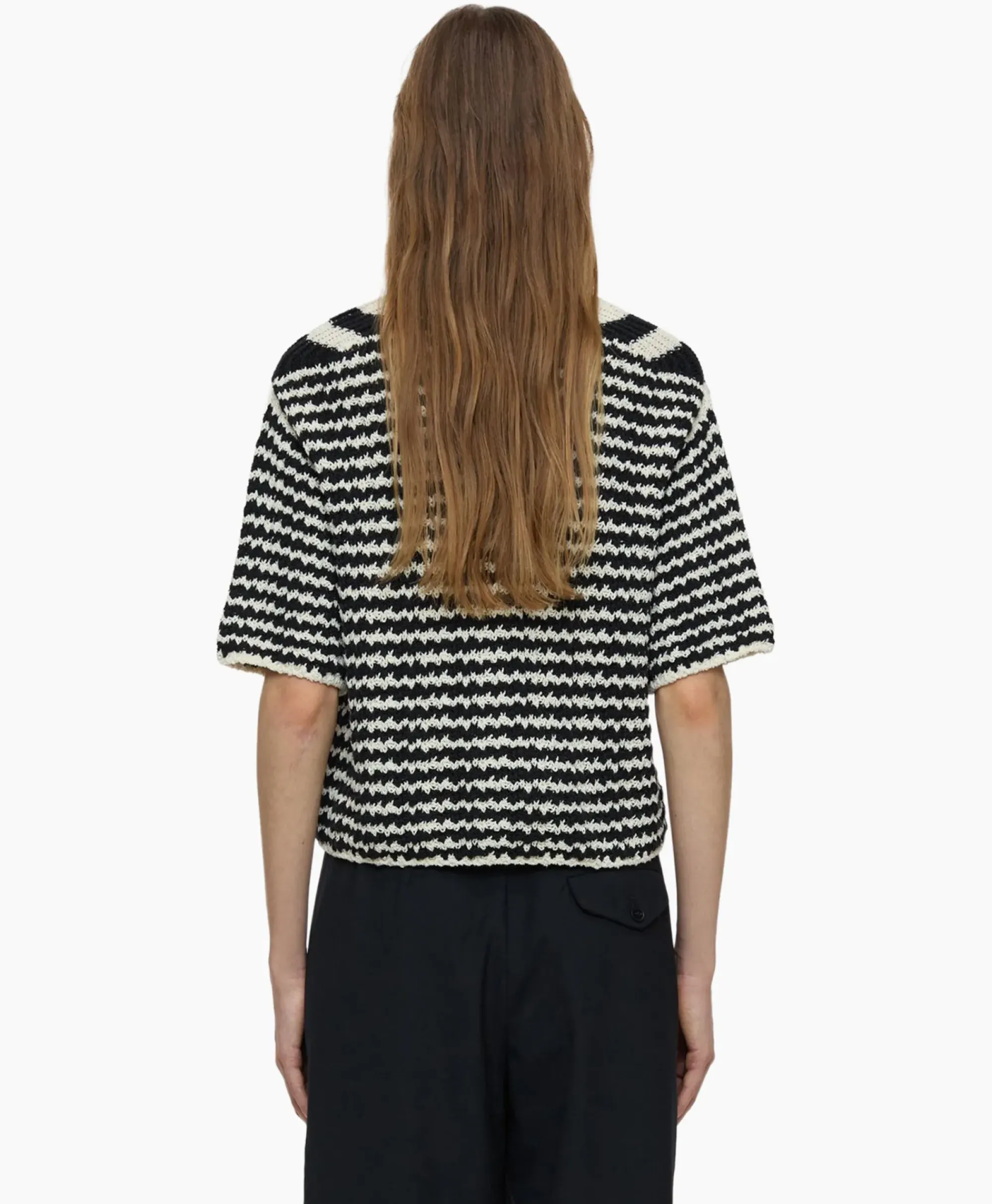 Vesten^Closed Vest V Short Sleeve Zwart