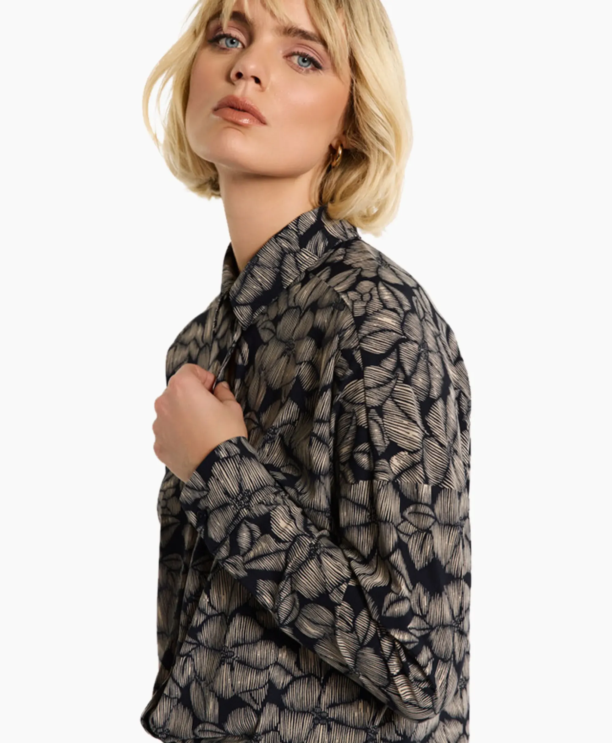 Blouses^Studio Anneloes Blouse Sanne Flower Zand