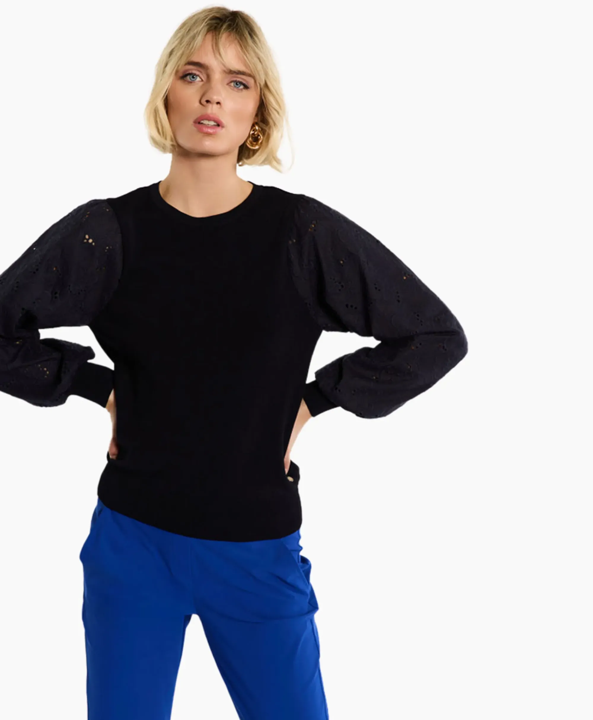 Truien^Studio Anneloes Pullover Deana Flower Broderie Donker Blauw