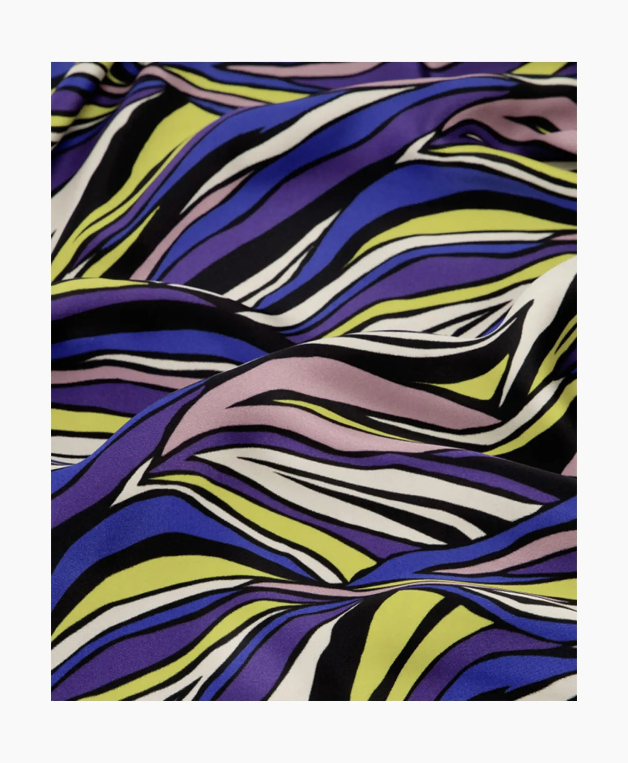 Sjaals^Studio Anneloes Sneaker Bodil Satin Scarf Groen