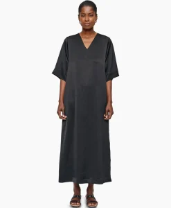 Jurken^Zenggi Maxi Jurk Satin T-Shirt Zwart
